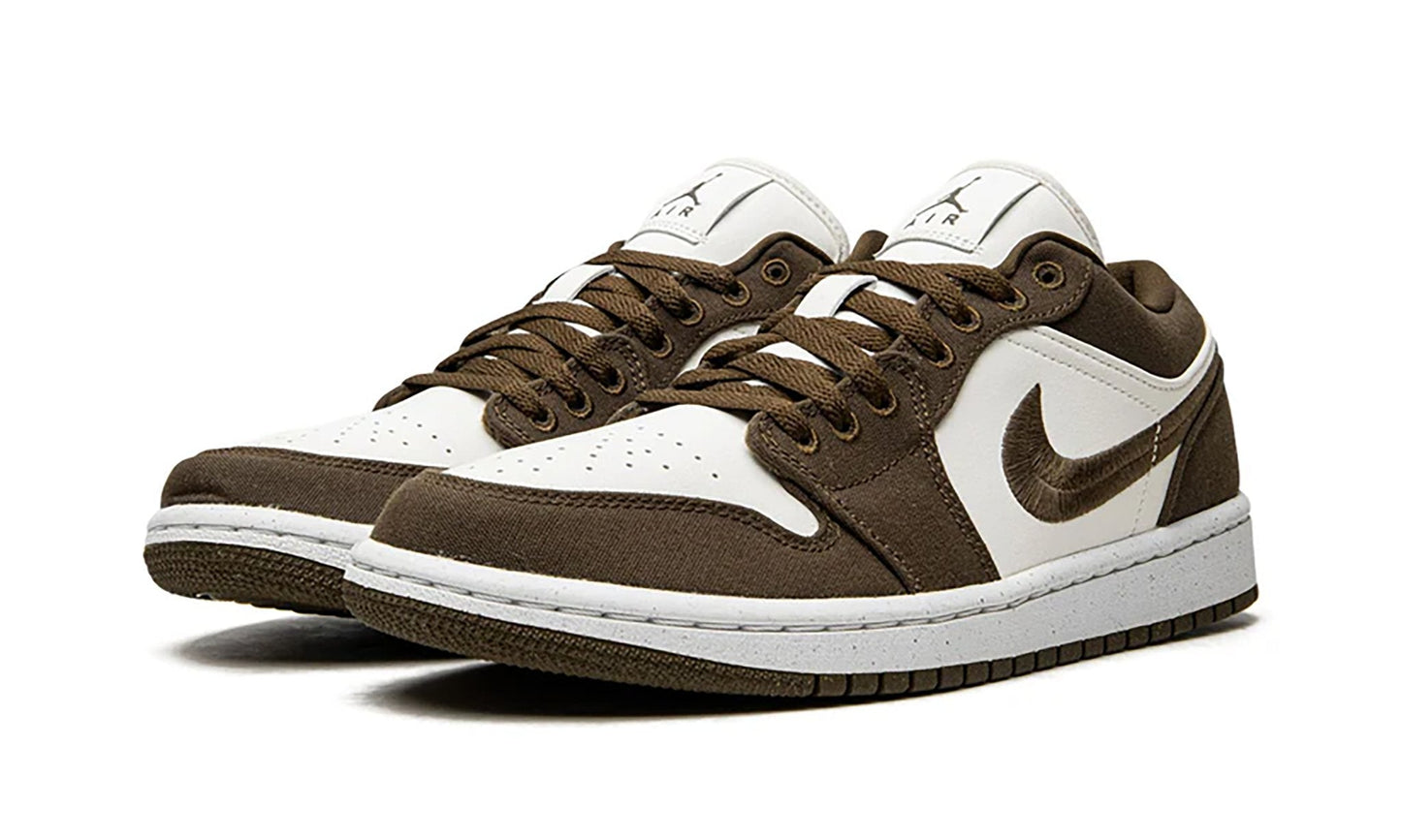 Jordan 1 Low SE Light Olive (W)