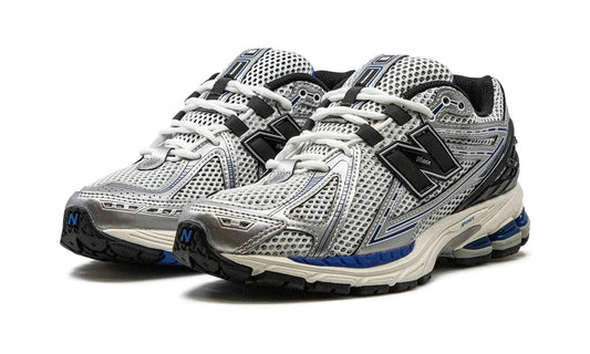 New Balance 1906R Silver Metallic