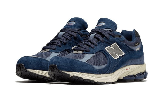New Balance 2002R Gore-Tex Navy Arctic Grey