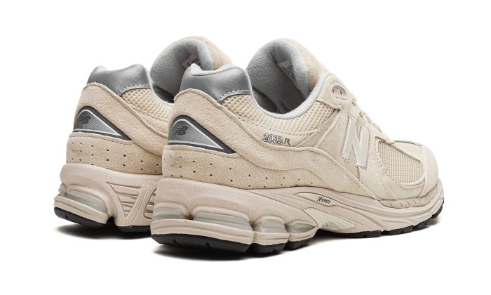 New Balance 2002R Light Bone Aluminium
