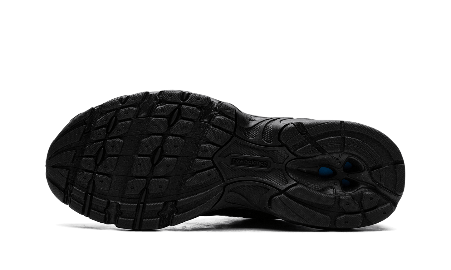New Balance 530 Triple Black