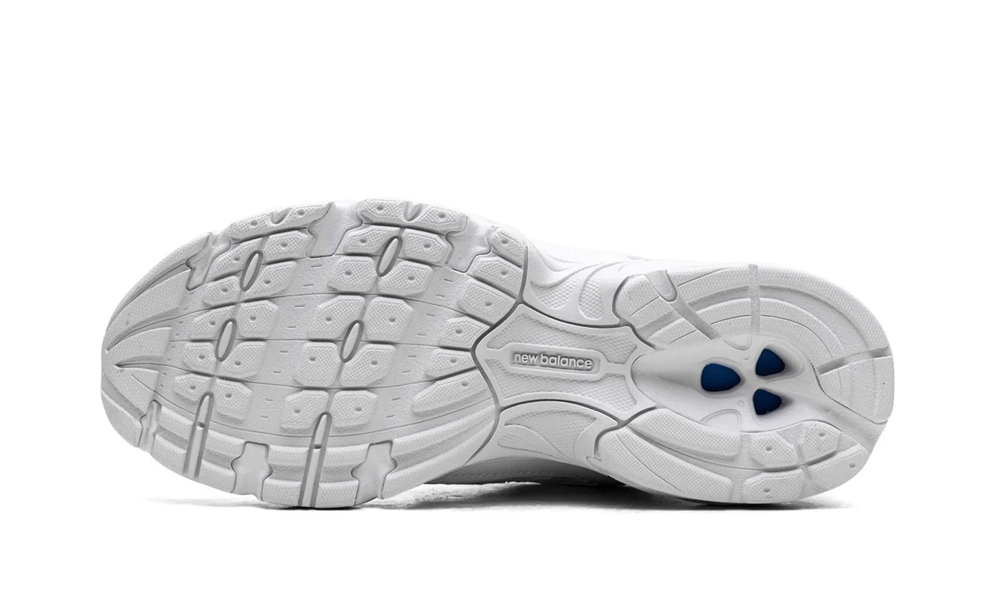 New Balance 530 Triple White