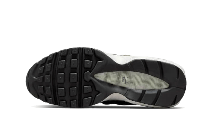 Nike Air Max 95 Earth Day