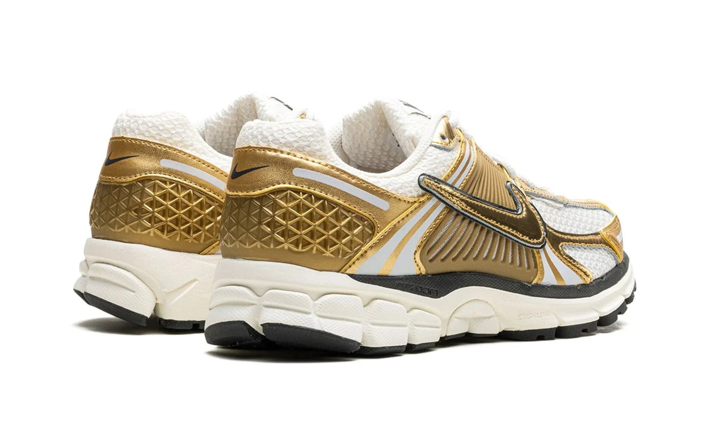Nike Zoom Vomero 5 Metallic Gold