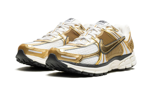 Nike Zoom Vomero 5 Metallic Gold