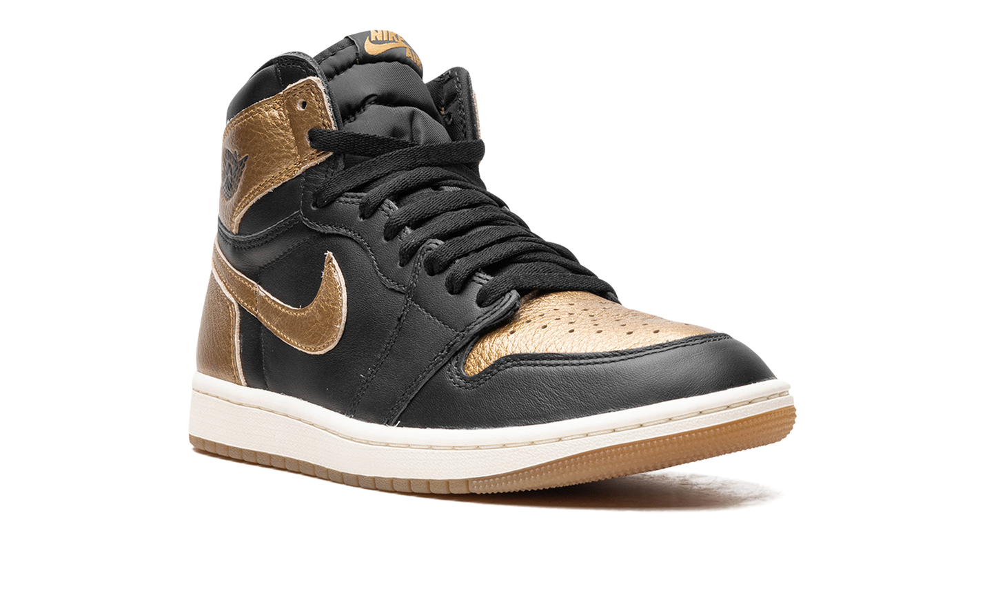 Air Jordan 1 Retro High OG Black Metallic Gold