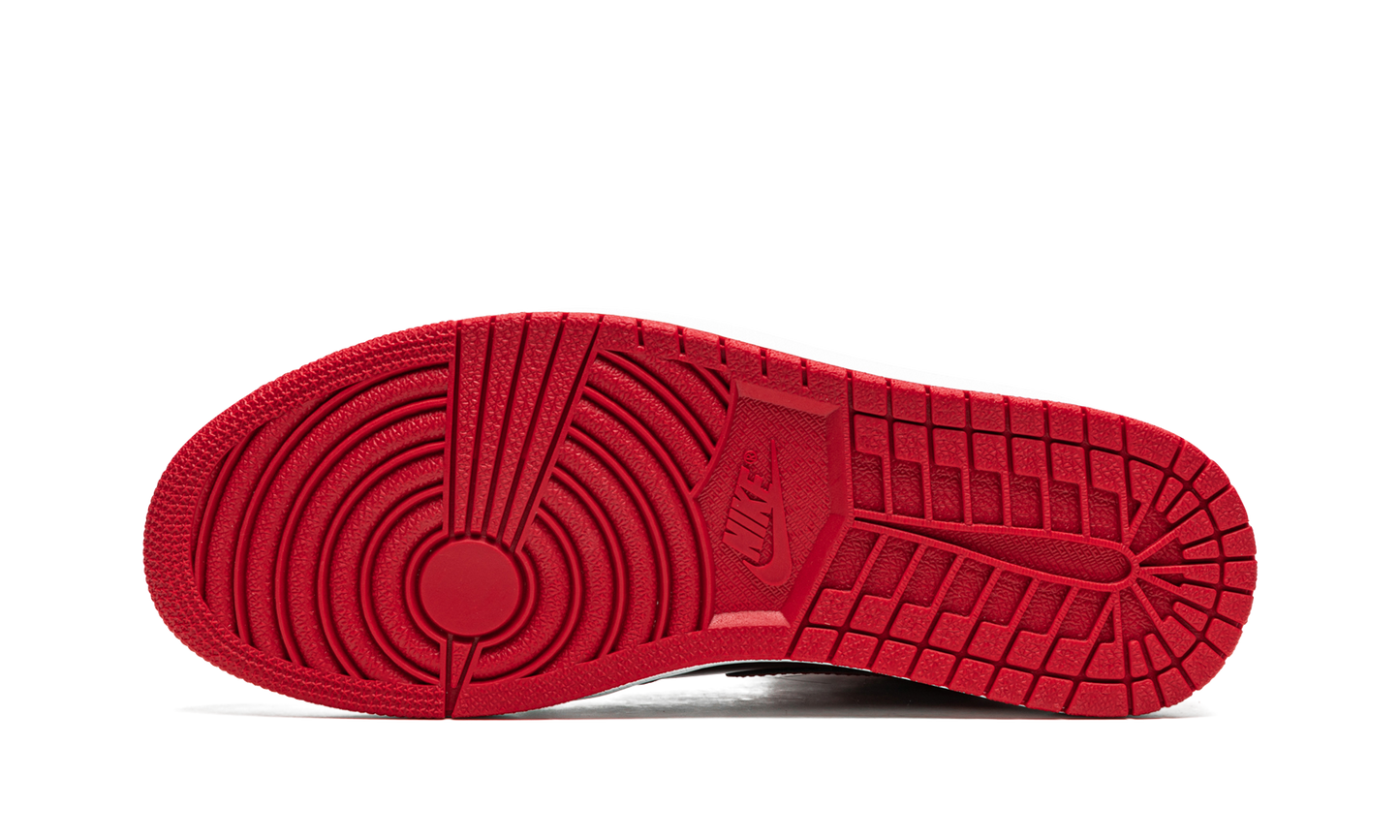 Air Jordan 1 Retro High OG Patent Bred