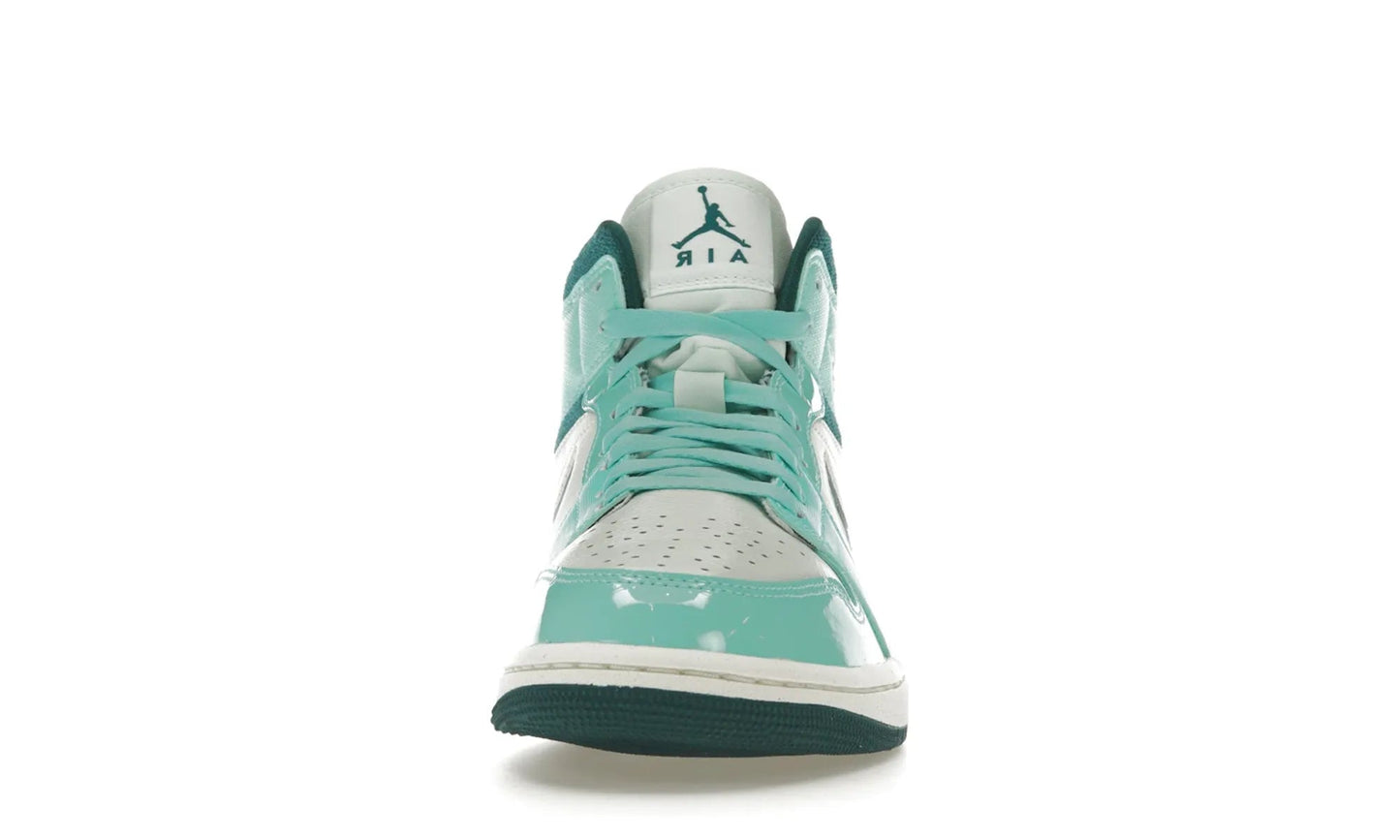 Air Jordan 1 Mid Chenille Bleached Turquoise