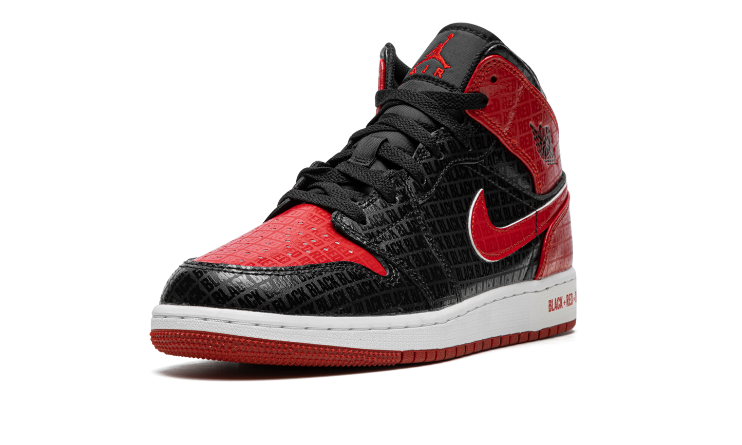 Air Jordan 1 Mid Bred Text