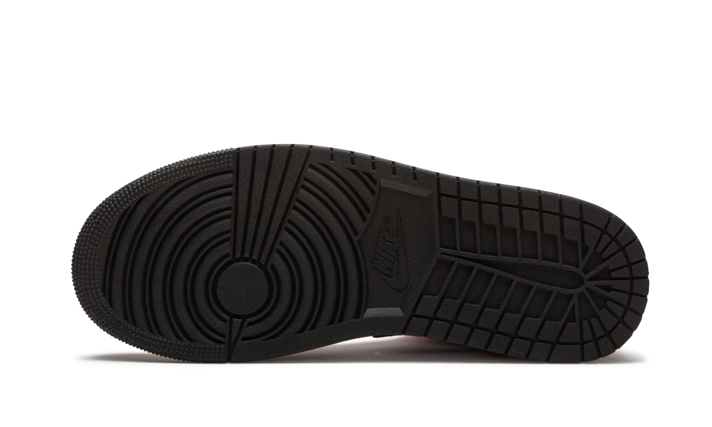 Air Jordan 1 Mid Chicago Toe