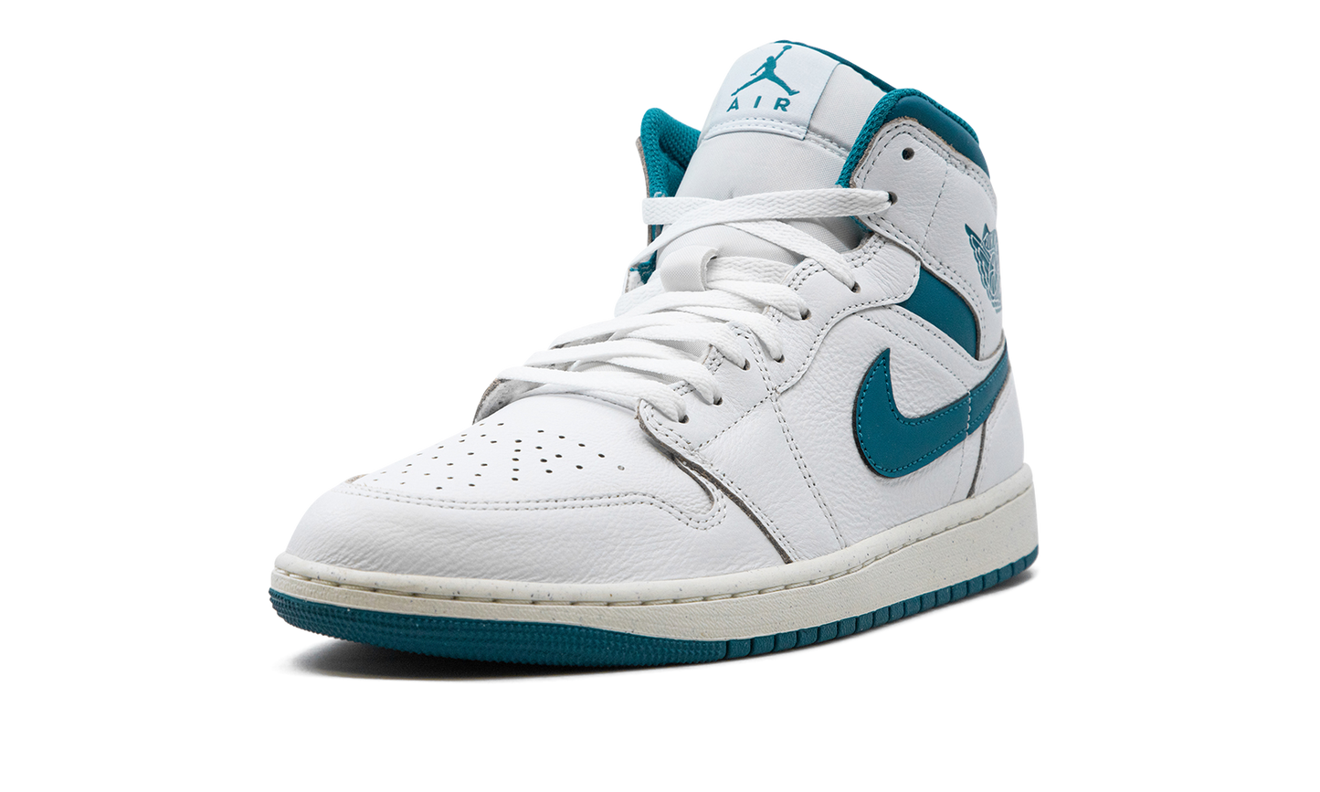 Air Jordan 1 Mid SE Industrial Blue