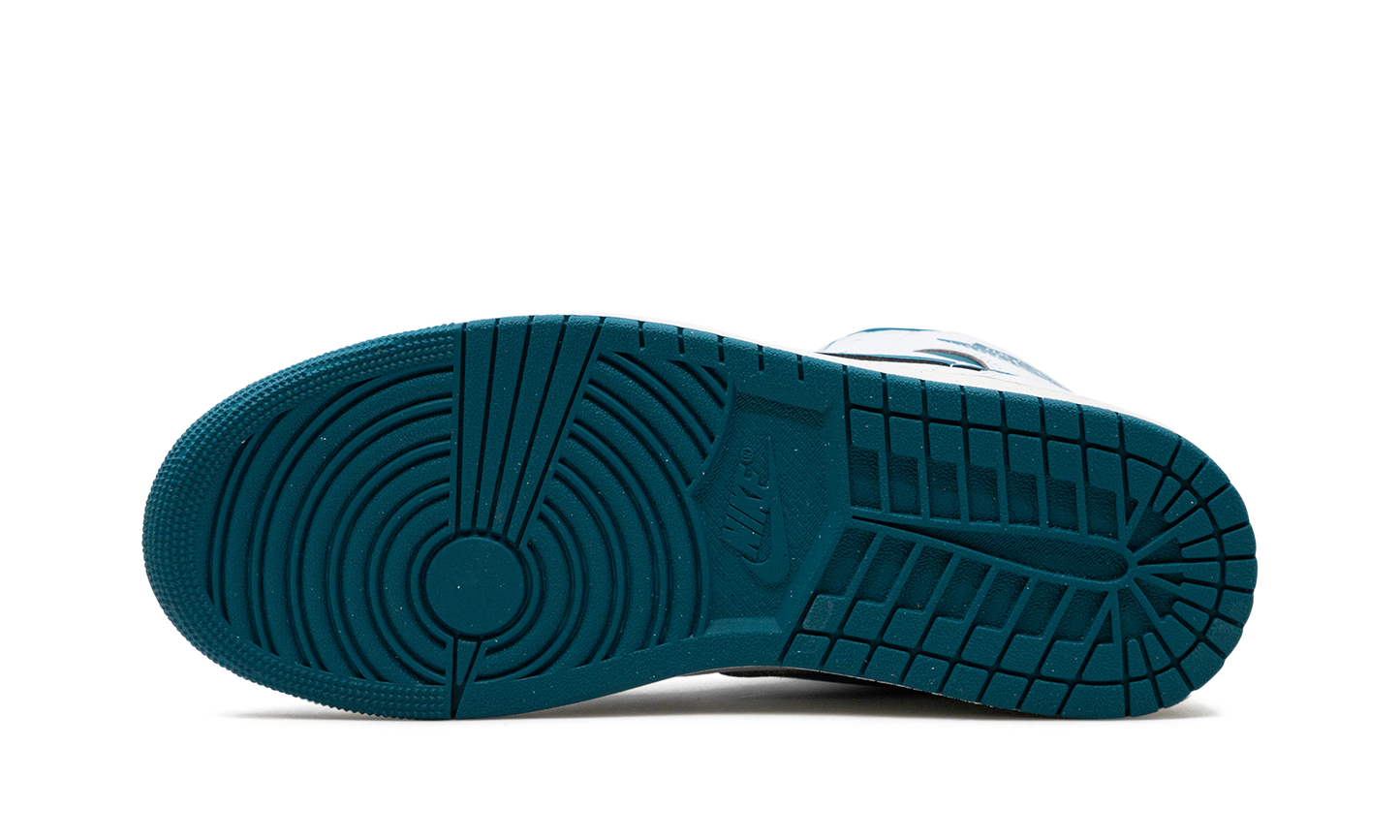 Air Jordan 1 Mid SE Industrial Blue