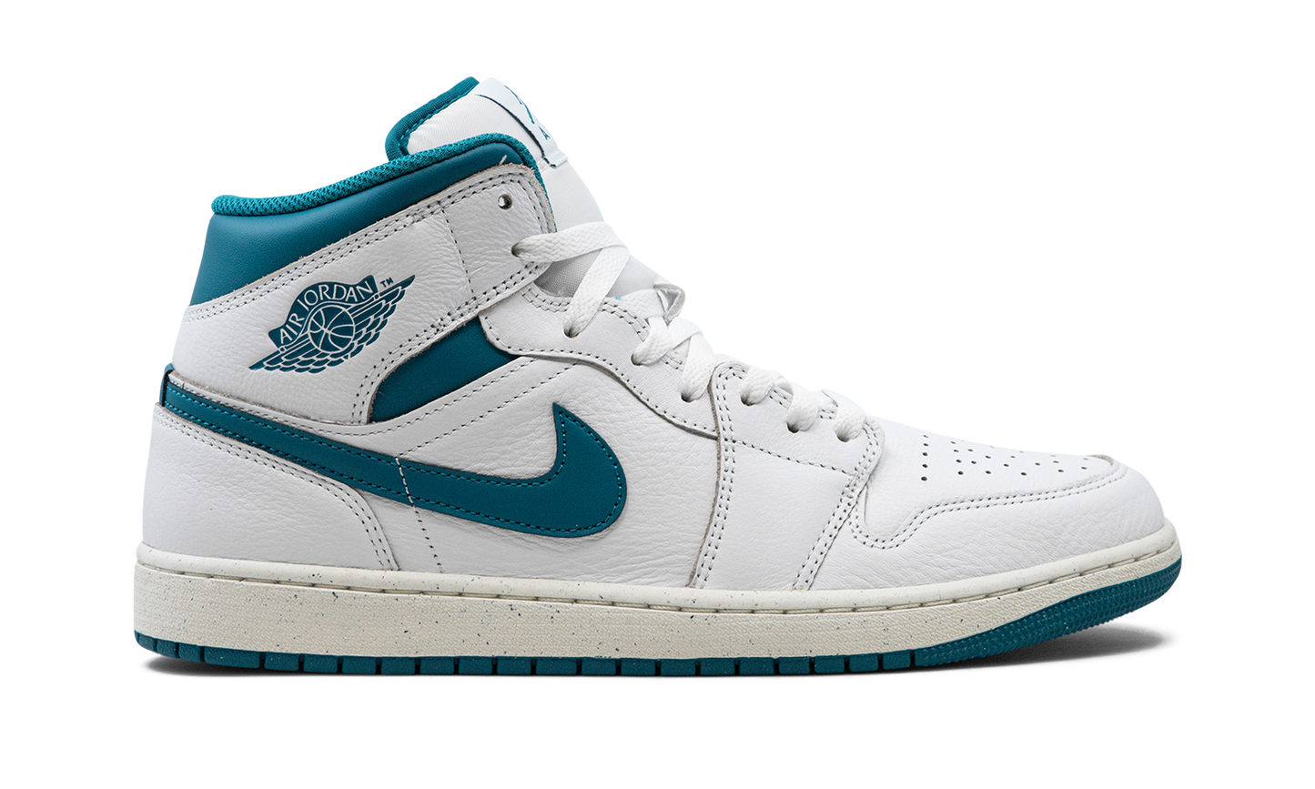 Air Jordan 1 Mid SE Industrial Blue