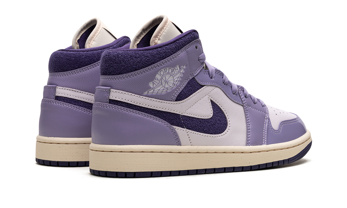Air Jordan 1 Mid SE Chenille Sky J Light Purple