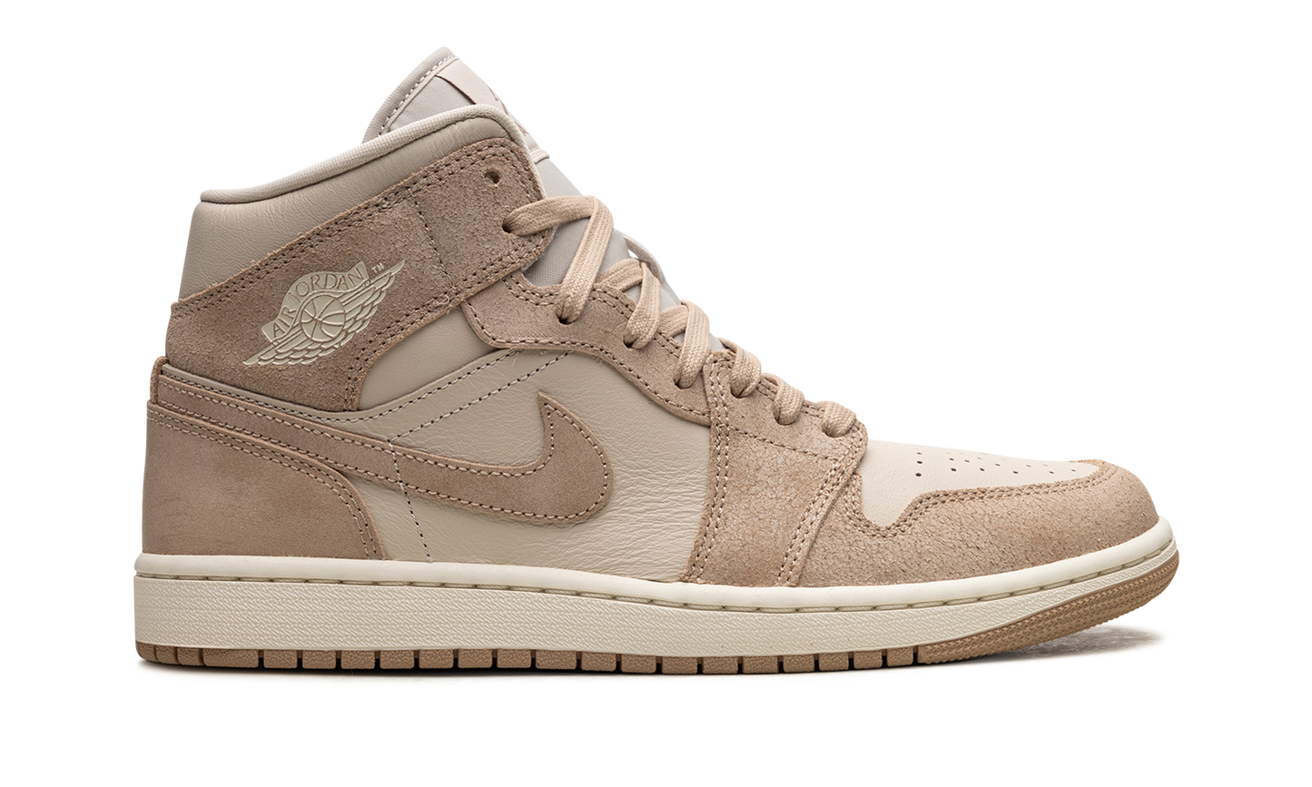 Air Jordan 1 Mid SE Legend Light Brown