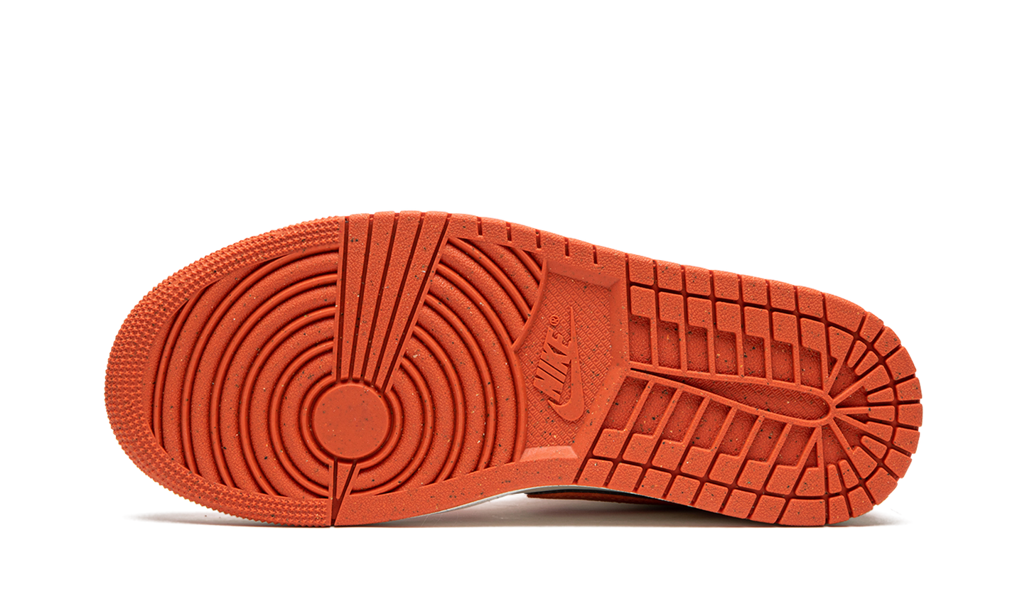 Air Jordan 1 Mid SE Sport Spice