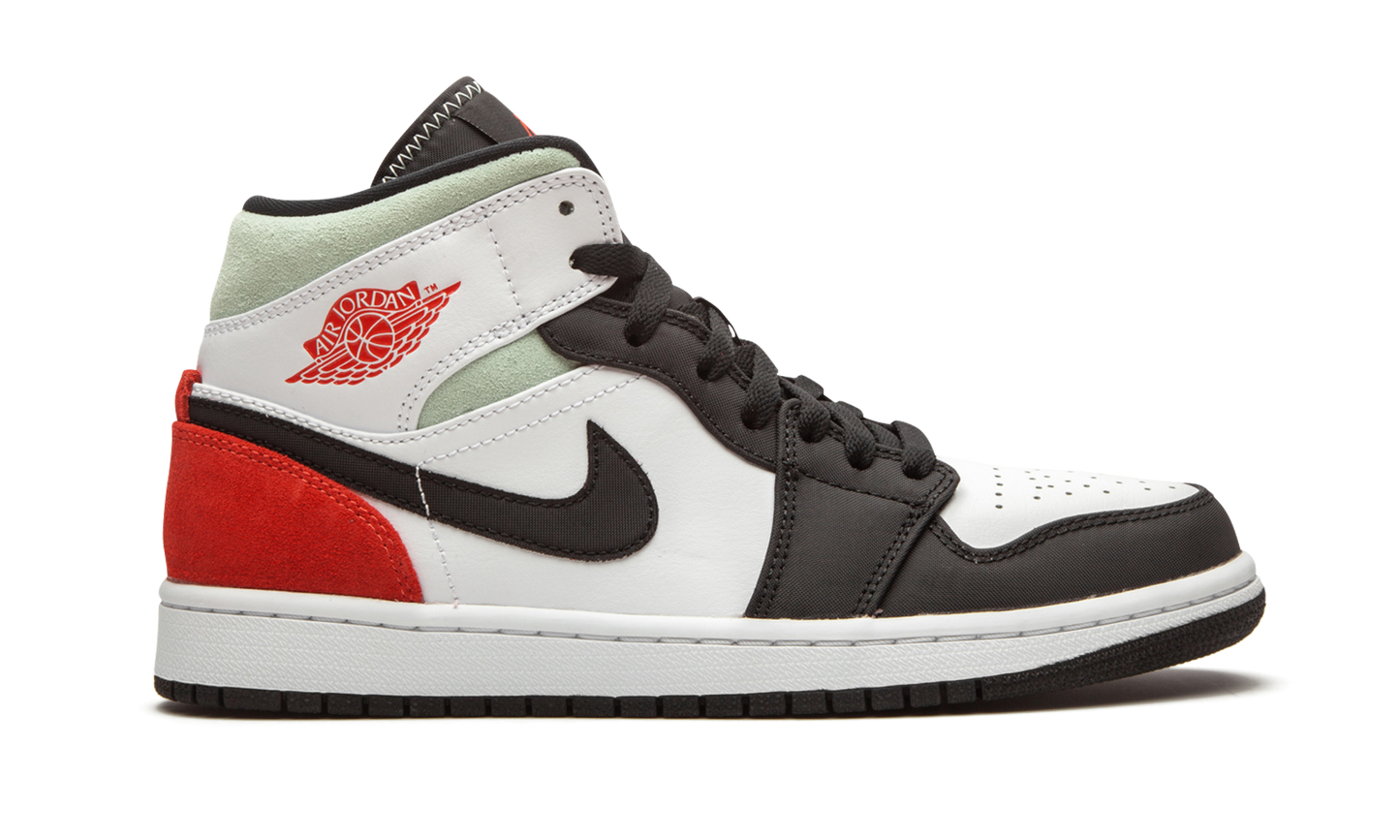 Air Jordan 1 Mid SE Red Black Toe