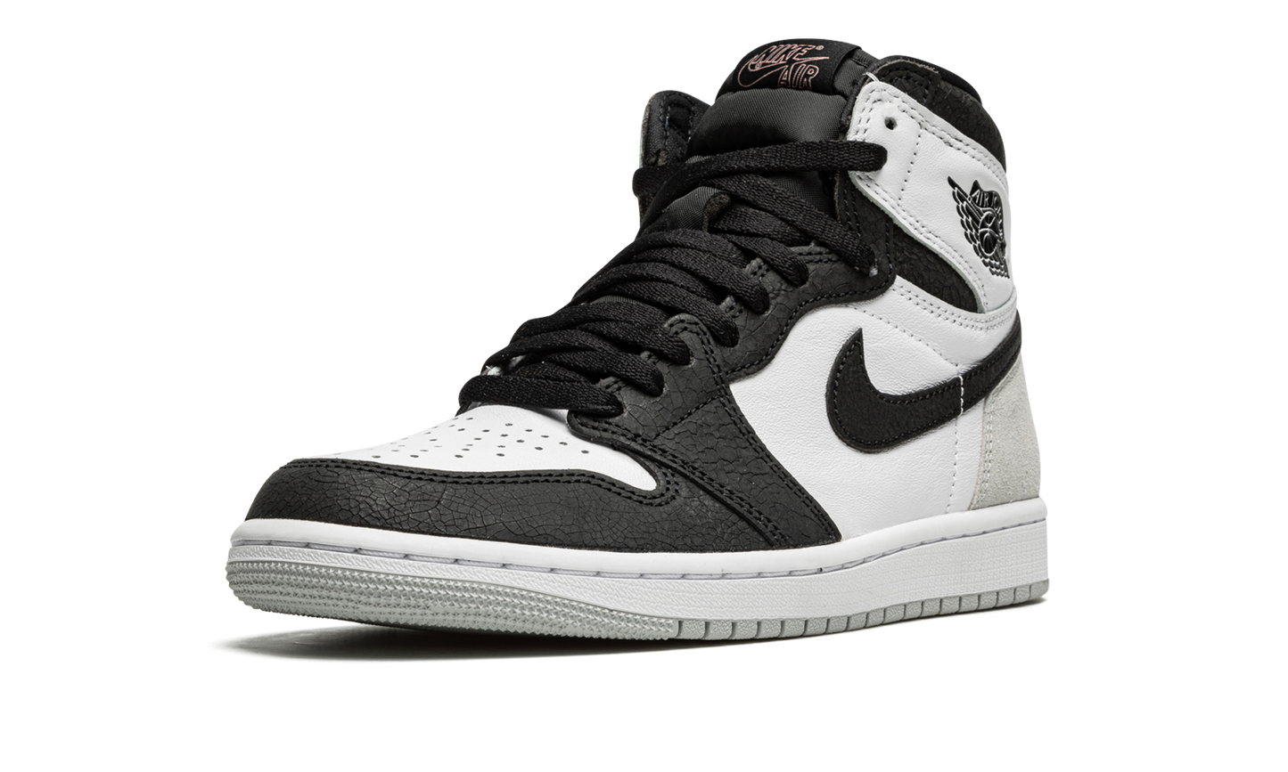 Air Jordan 1 Retro High OG Bleached Coral