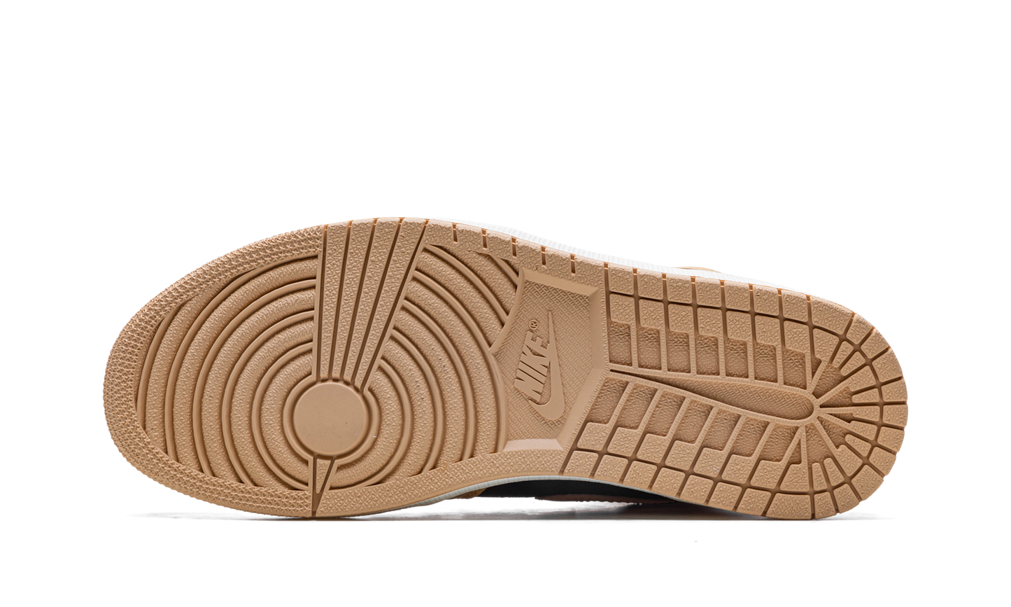 Air Jordan 1 Retro High OG Heirloom