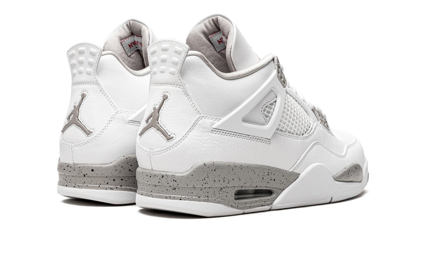 Air Jordan 4 Retro White Oreo (2021)
