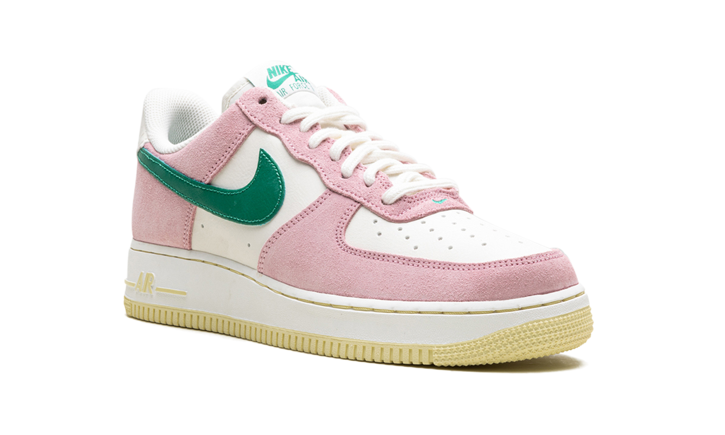 Nike Air Force 1 Low '07 LV8 Medium Soft Pink Malachite