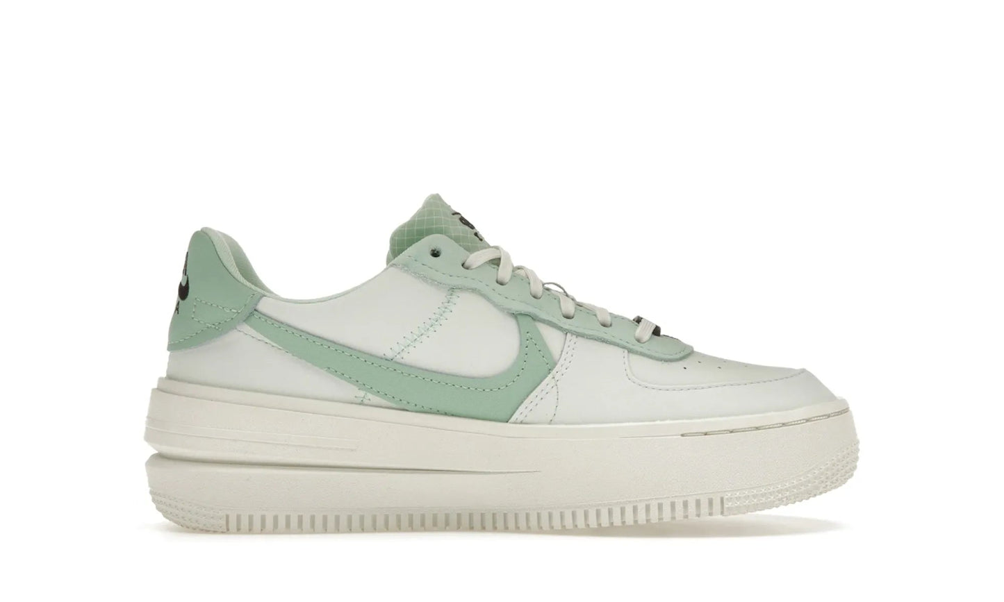 Nike Air Force 1 PLT.AF.ORM Barely Green