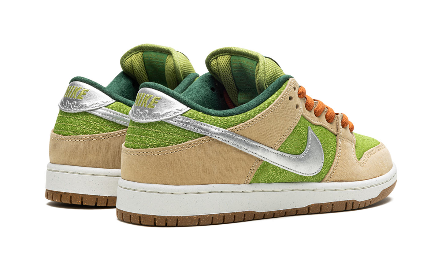 Nike SB Dunk Low Escargot