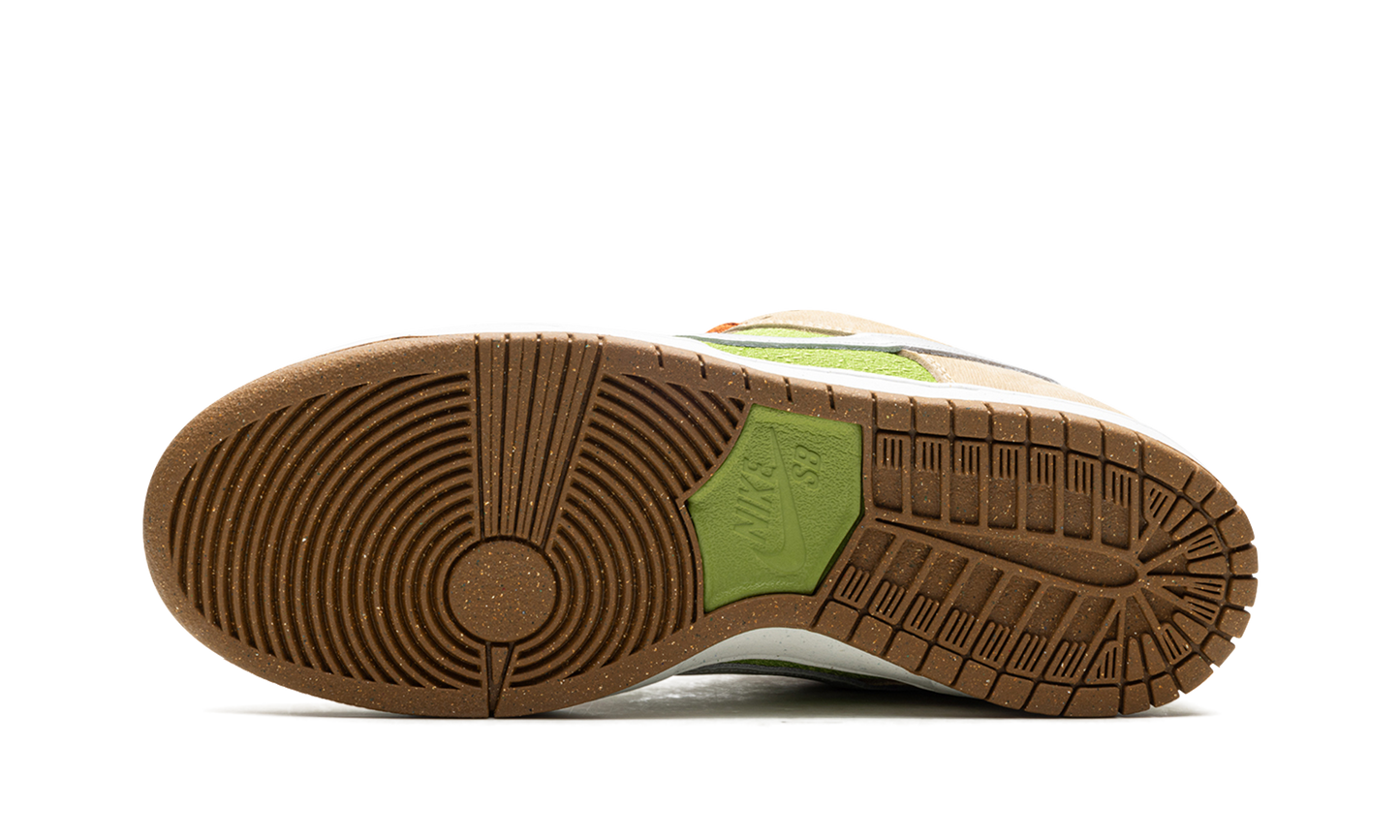 Nike SB Dunk Low Escargot