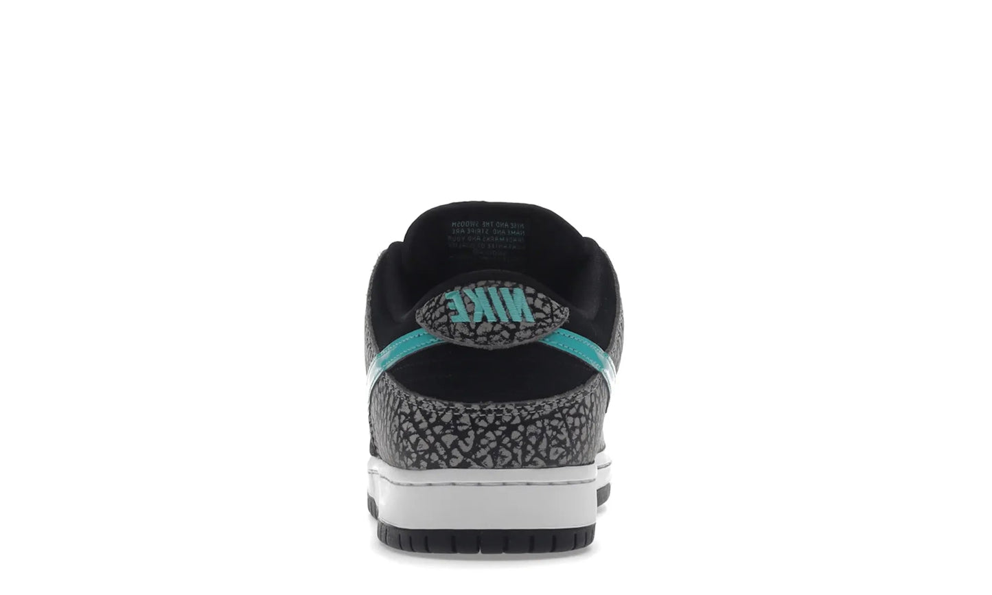 Nike SB Dunk Low atmos Elephant