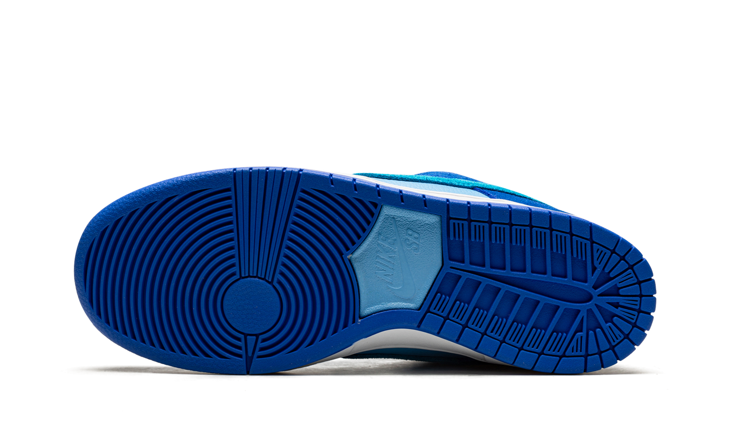 Nike SB Dunk Low Blue Raspberry