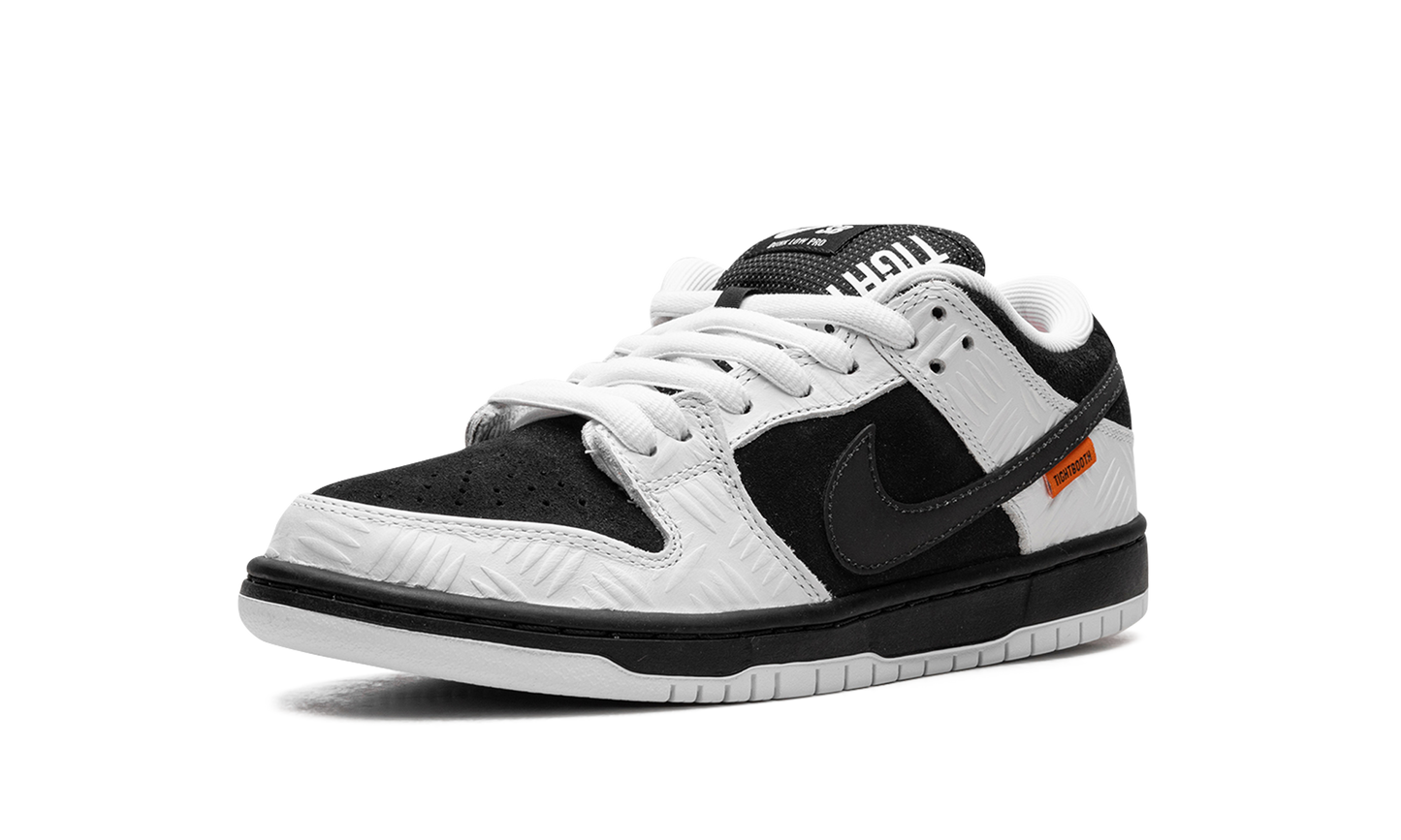 Nike SB Dunk Low TIGHTBOOTH