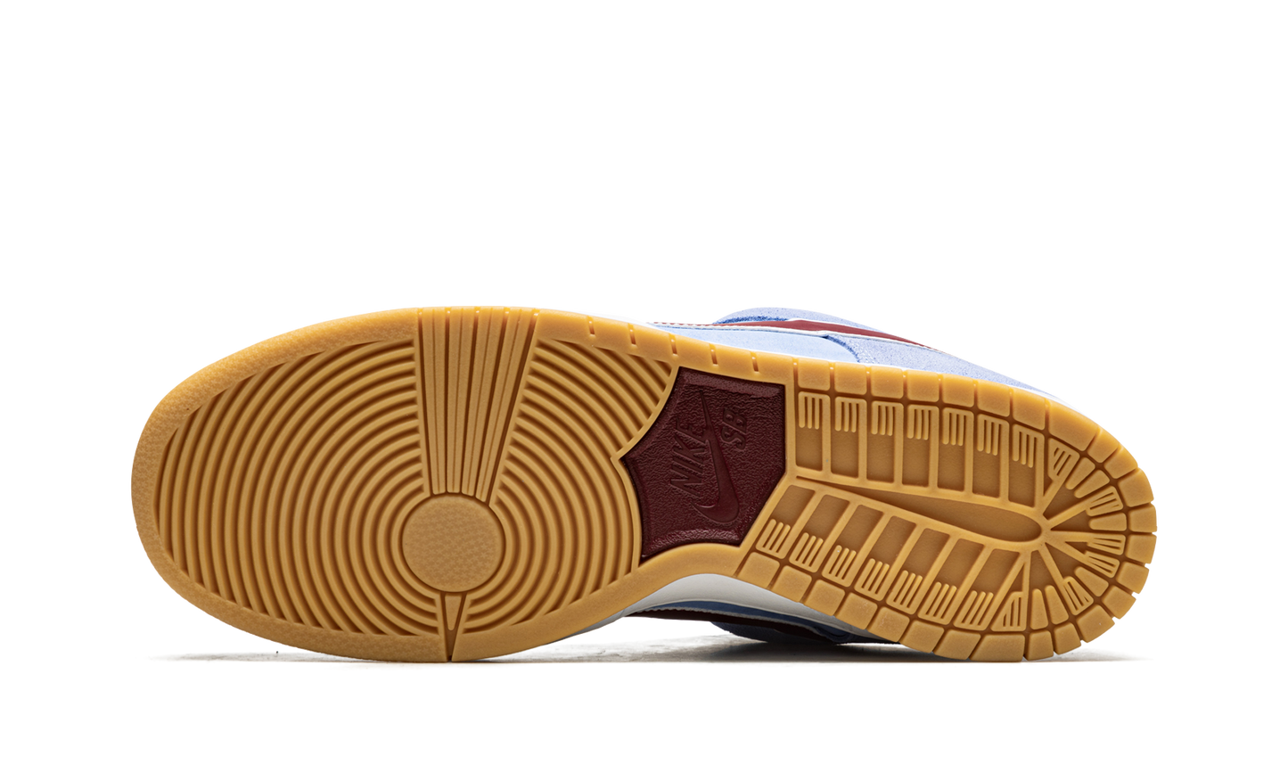 Nike SB Dunk Low Philadelphia Phillies