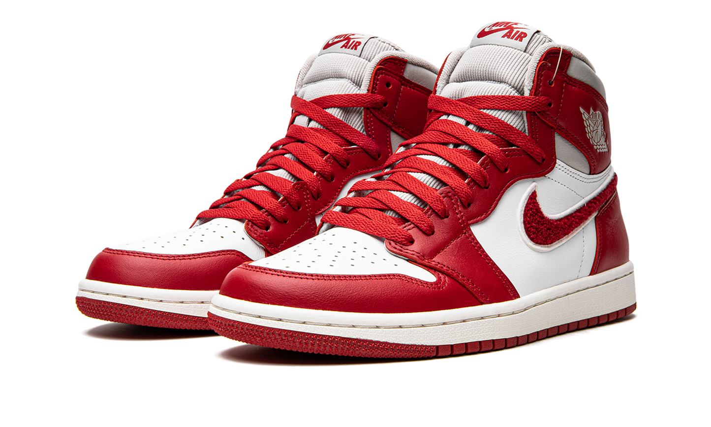 Air Jordan 1 Retro High OG Varsity Red