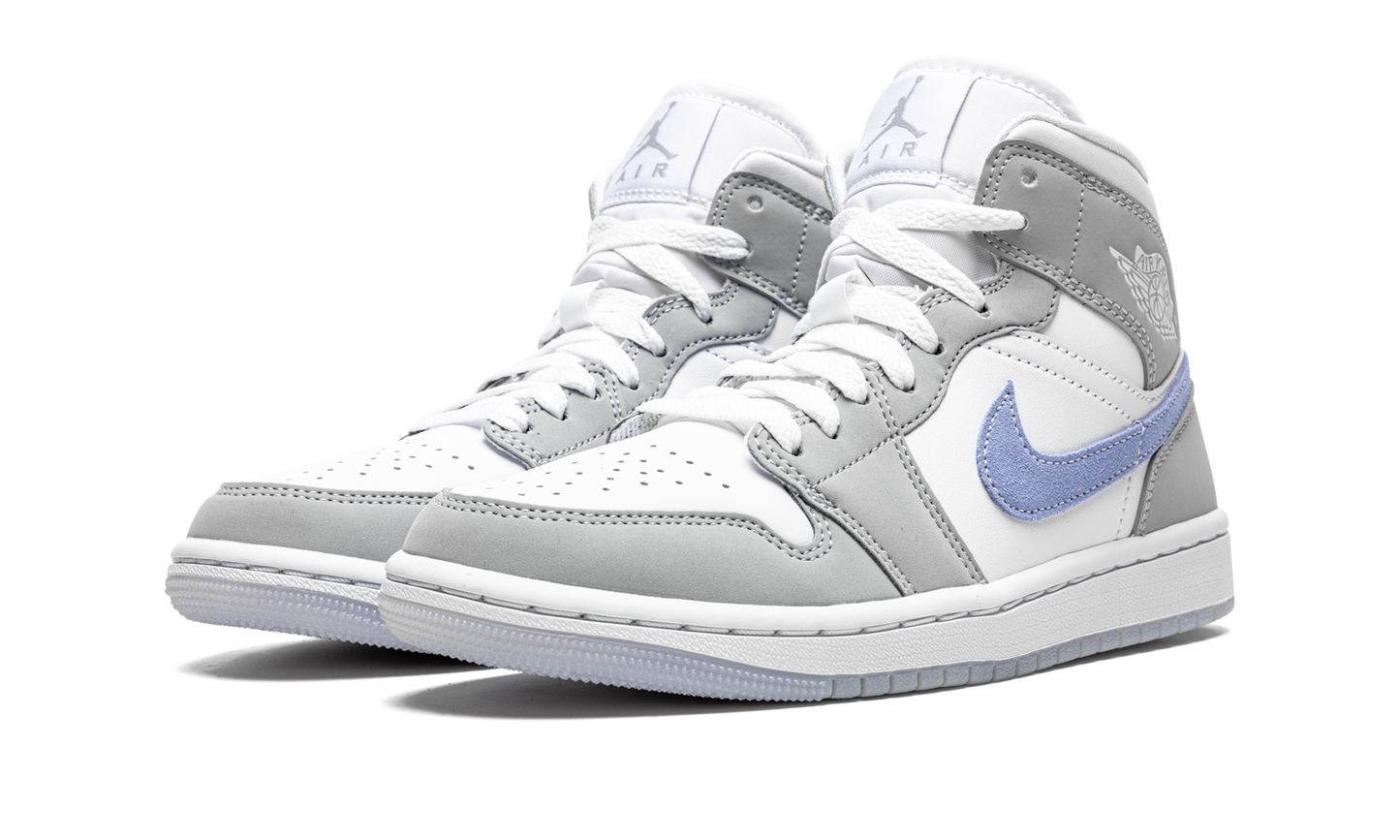 Air Jordan 1 Mid Wolf Grey Aluminum