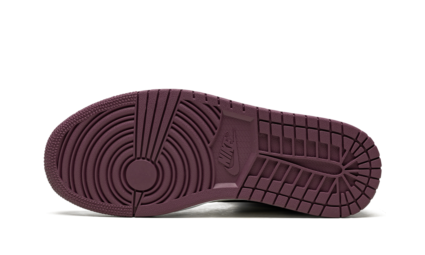 Air Jordan 1 Mid SE Light Mulberry