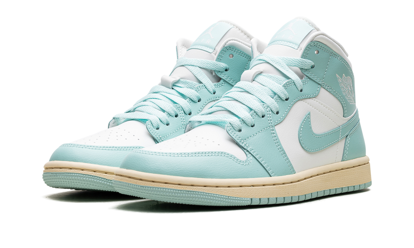 Air Jordan 1 Mid Light Dew