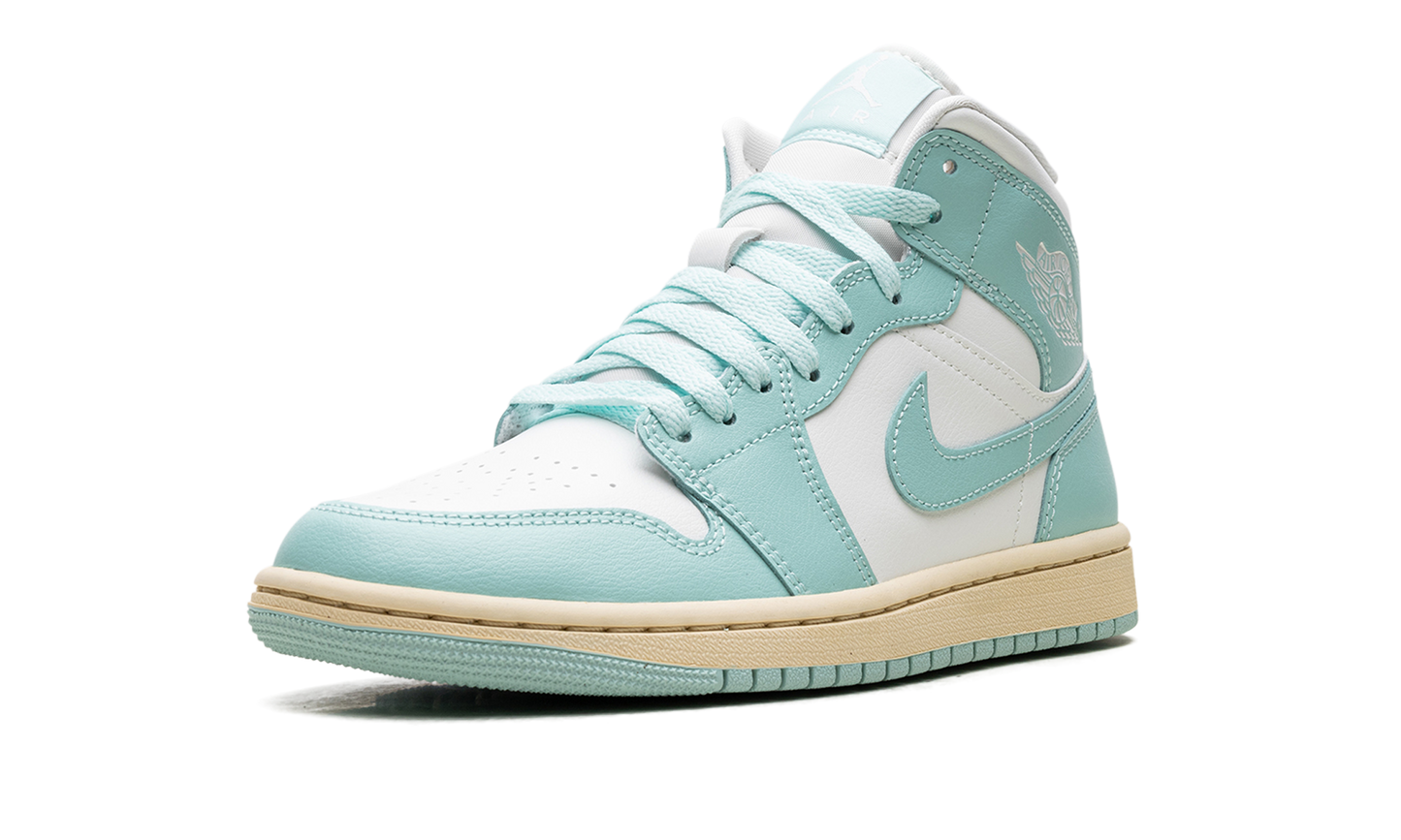 Air Jordan 1 Mid Light Dew