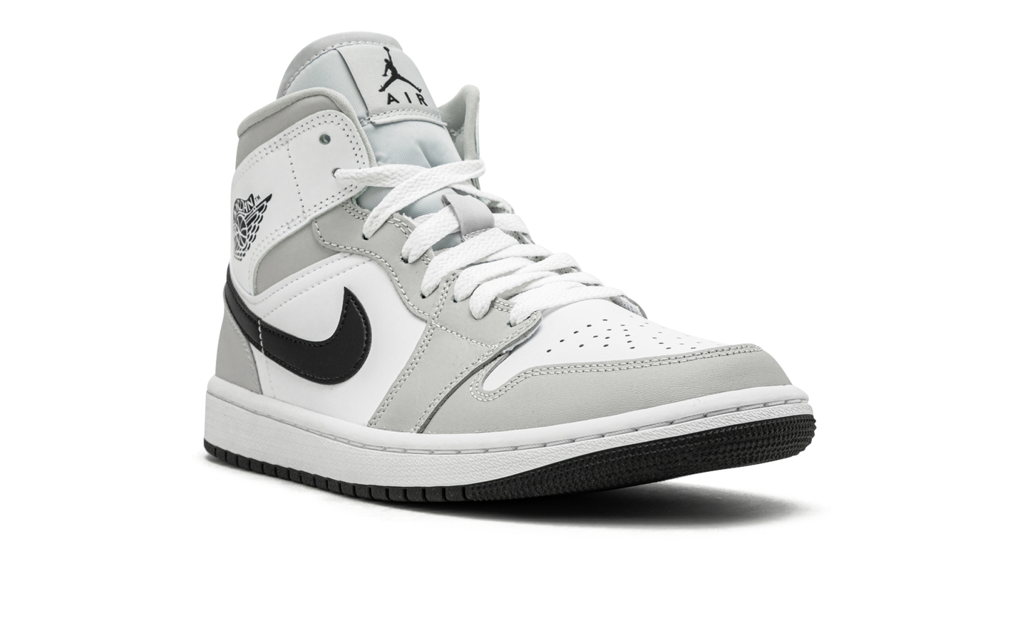 Air Jordan 1 Mid Light Smoke Grey