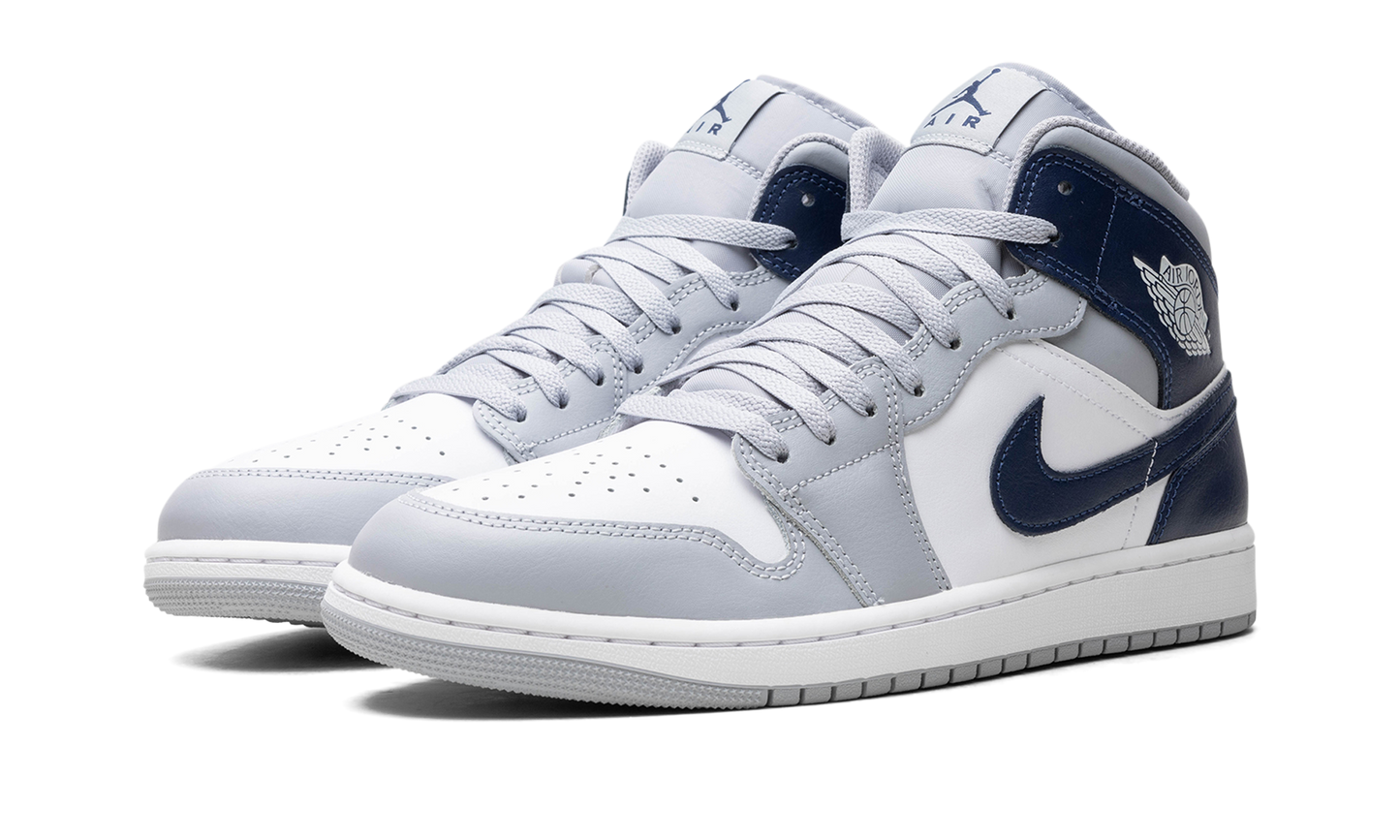 Air Jordan 1 Mid Wolf Grey Midnight Navy