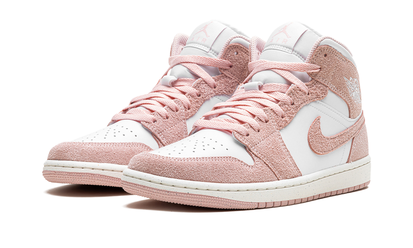 Air Jordan 1 Mid SE Legend Pink