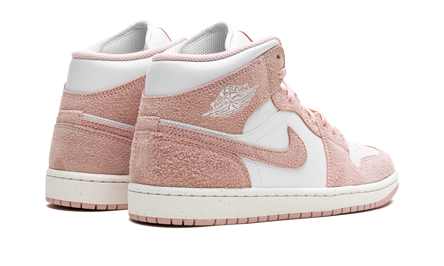 Air Jordan 1 Mid SE Legend Pink