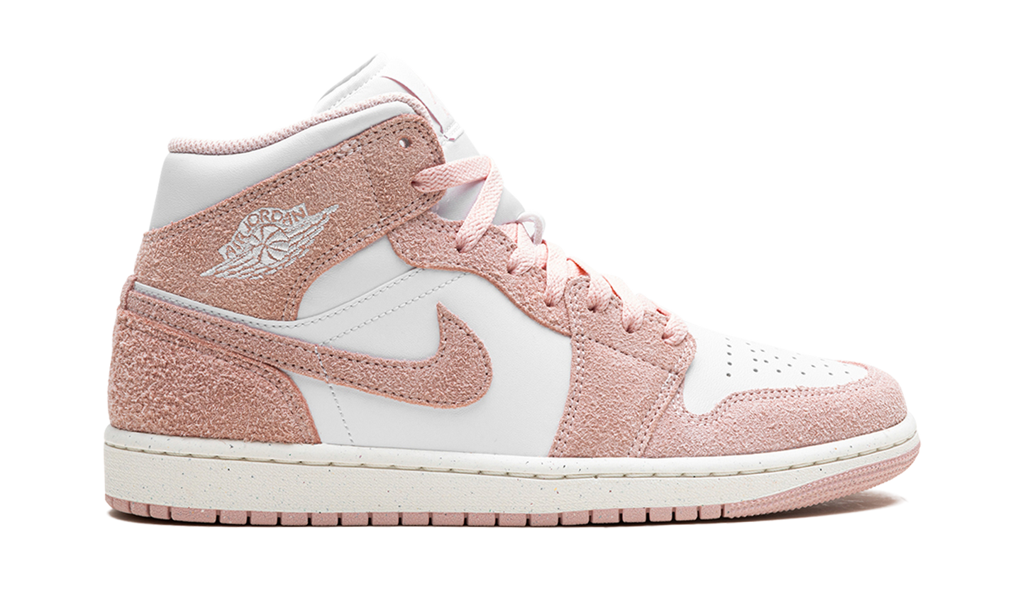 Air Jordan 1 Mid SE Legend Pink