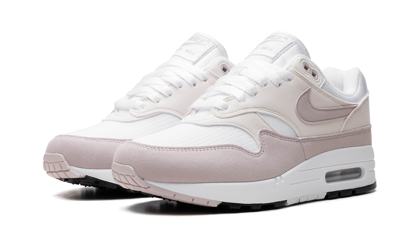 Nike Air Max 1 Platinum Violet