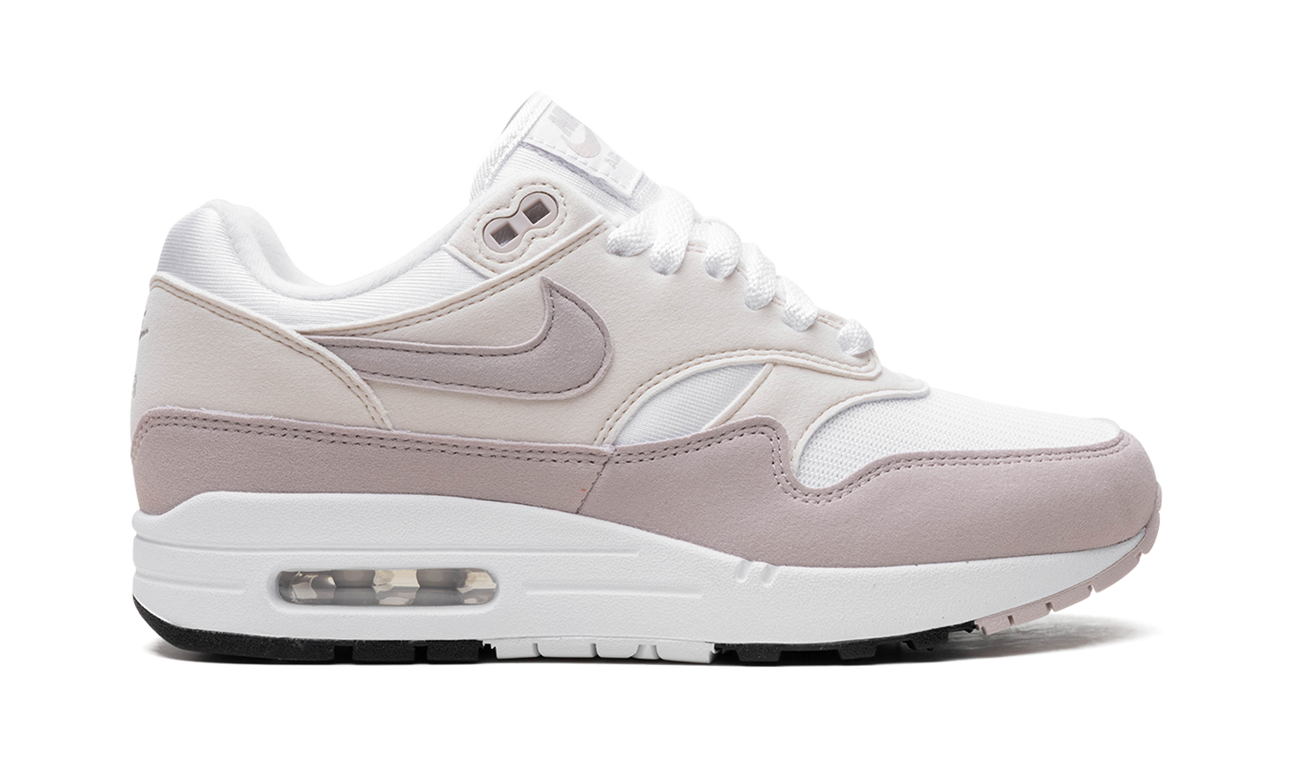 Nike Air Max 1 Platinum Violet