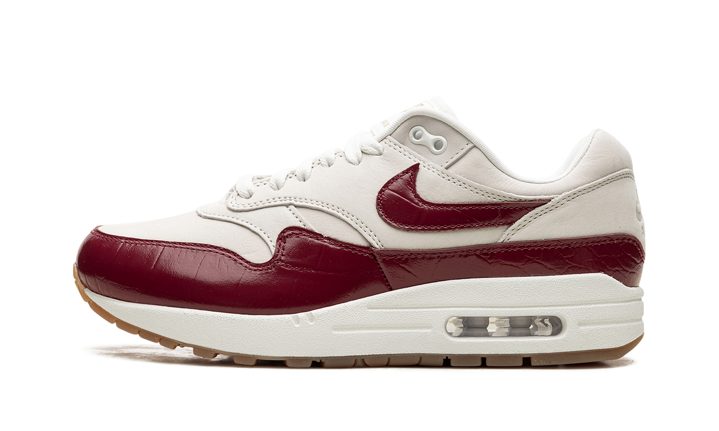 Nike Air Max 1 LX Team Red