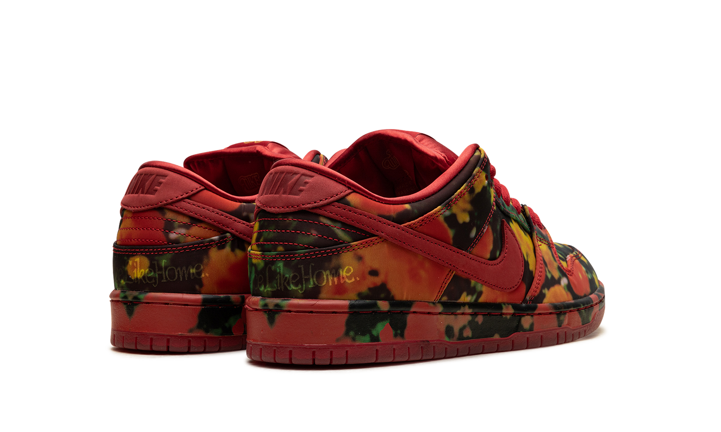 Nike SB Dunk Low The Wizard of Oz Poppy Field