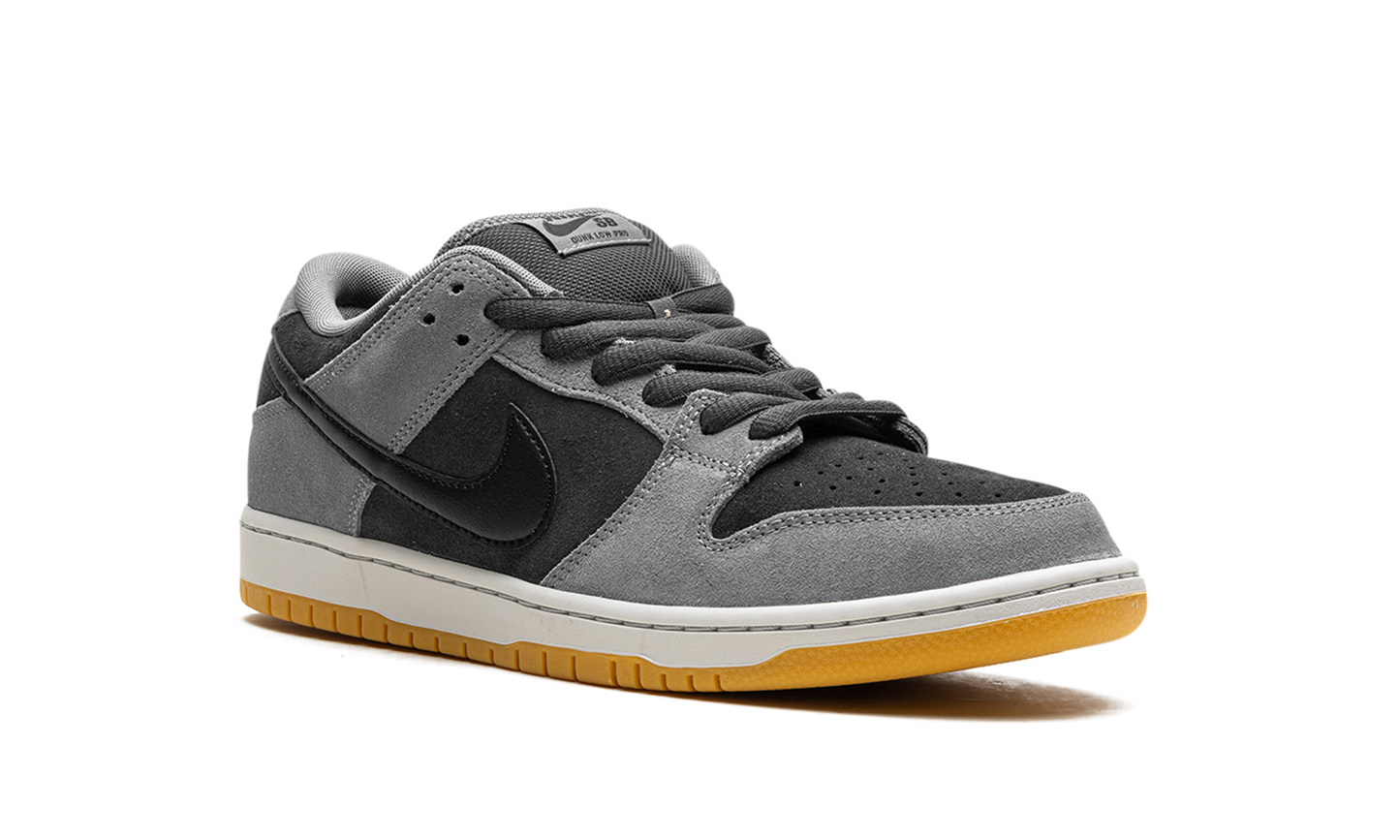 Nike SB Dunk Low Dark Smoke Grey