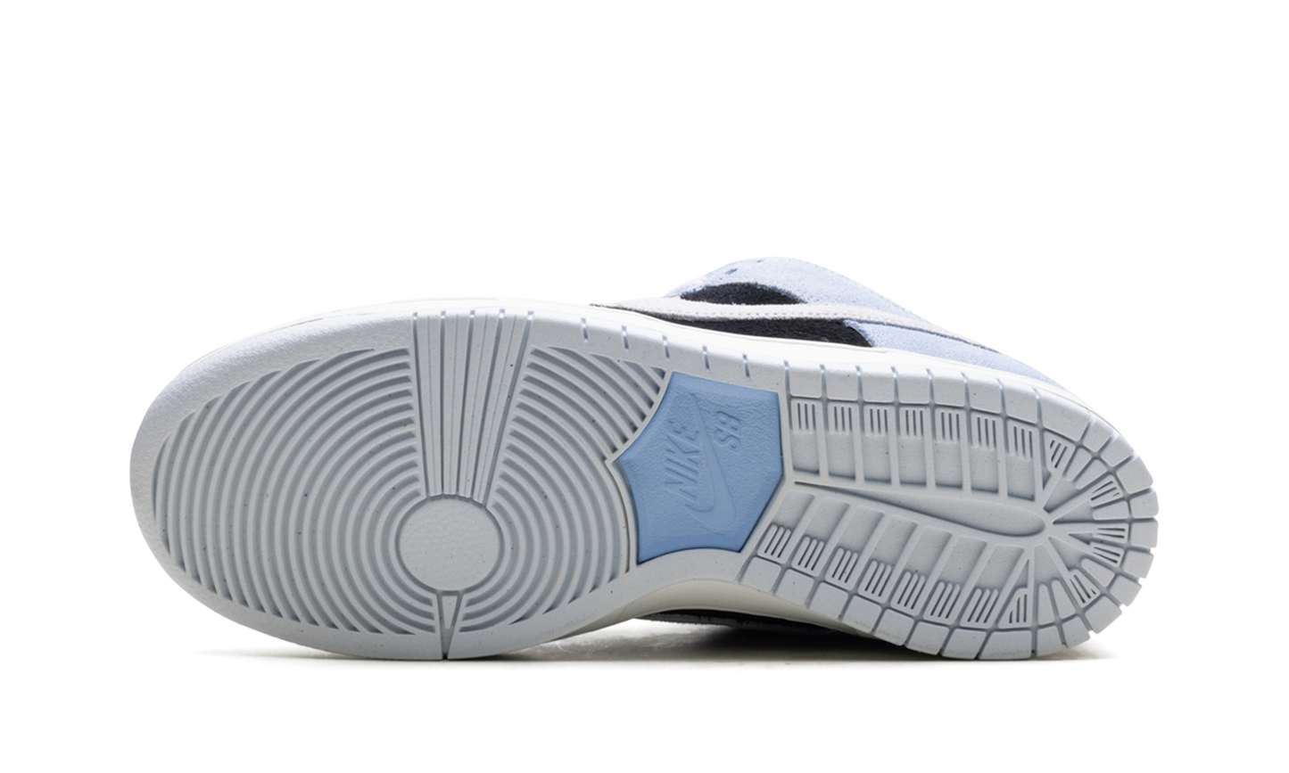 Nike SB Dunk Low Black Aluminum