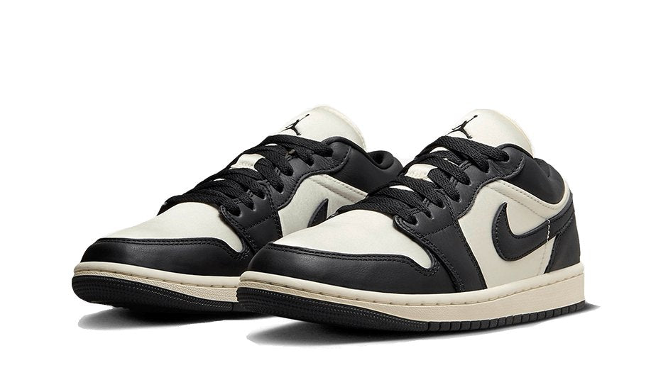 Air Jordan 1 Low SE Vintage Panda