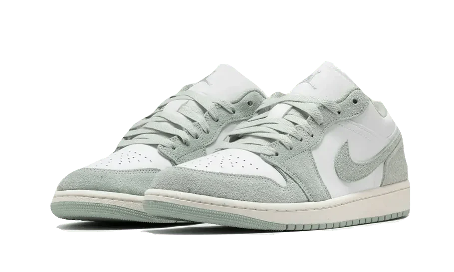 Air Jordan 1 Low SE White Seafoam